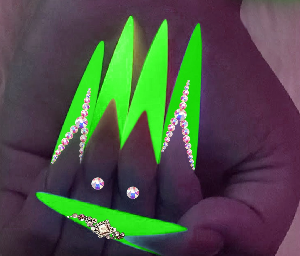 Screenshot2022-02-02at01.44.52_5ebb0a5f-1d6f-4e34-bc37-8322317a6ac4 CUSTOM GLOW COLLECTION- SET 6 PCS